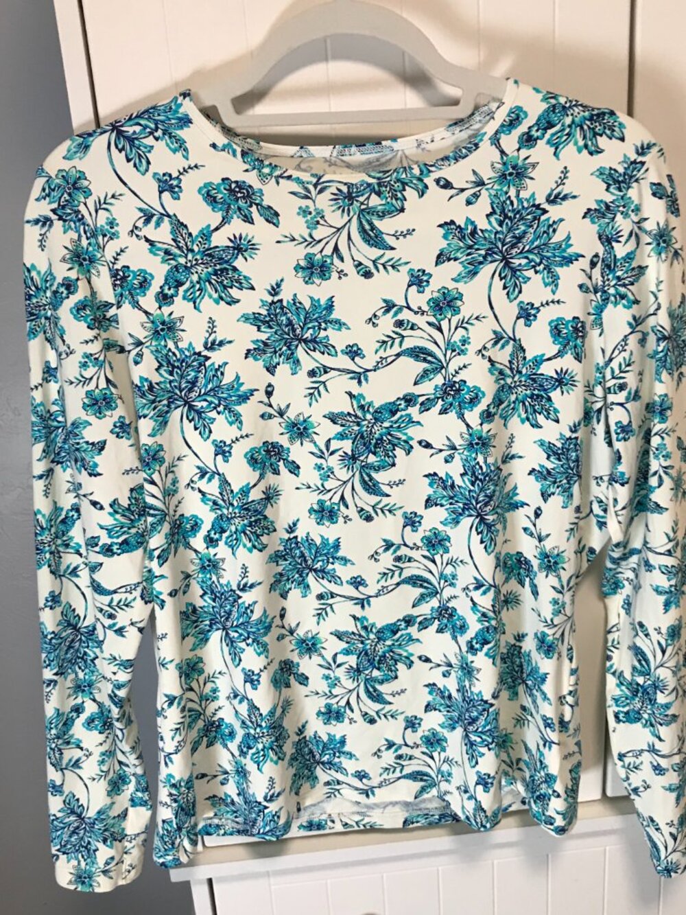 Land's End Rashguard - Size Medium - Picture 5 of 5